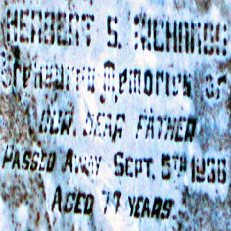 Grave Image 2