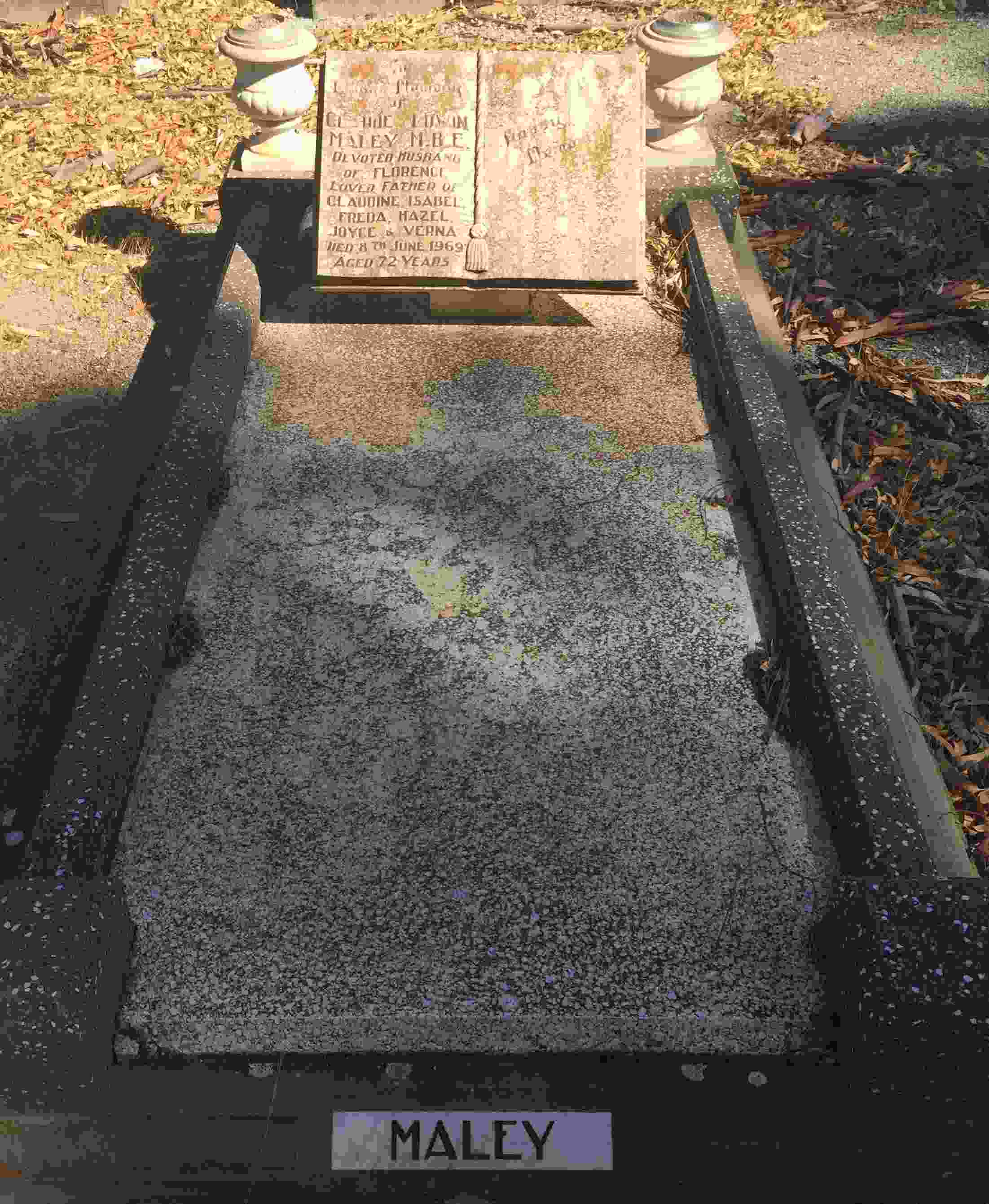 Grave Image 1